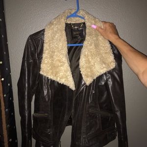 Laundry by Shelli Segal jacket zippered sleeves